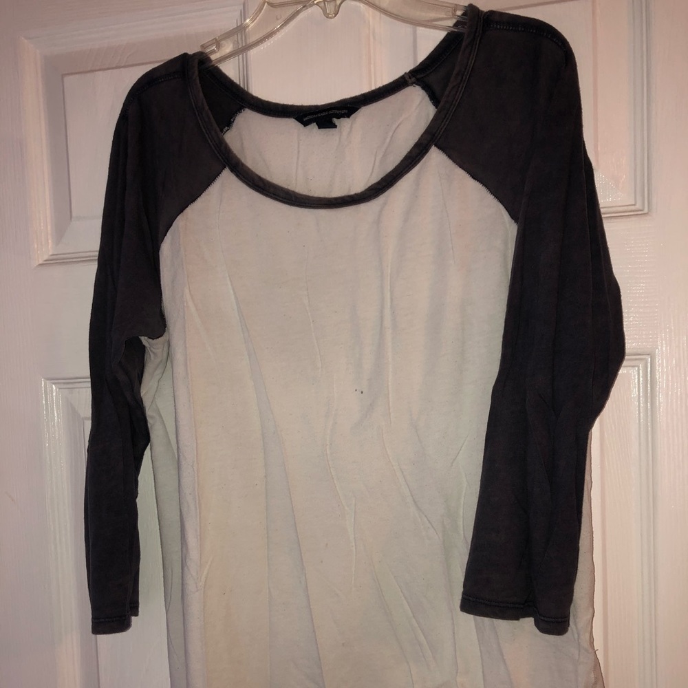 ❤️ American Eagle baseball tee
